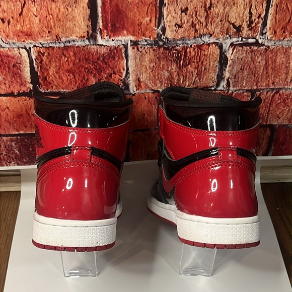 Air Jordan 1 Retro High OG - Picture 6 of 6